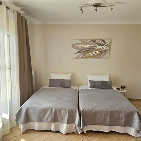 Sylvia's Sweet Lejlighed Kato Korakiana