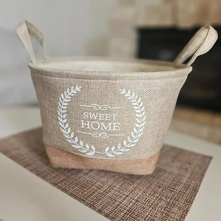 Sylvia's Sweet Κάτω Κορακιάνα