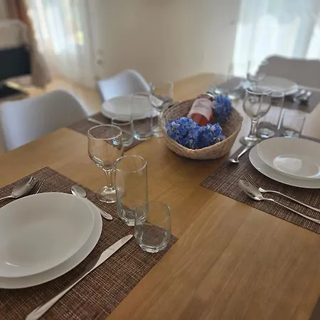 Sylvia's Sweet Lejlighed Kato Korakiana